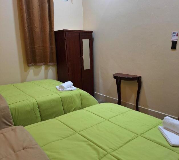 Hotel The Travel House