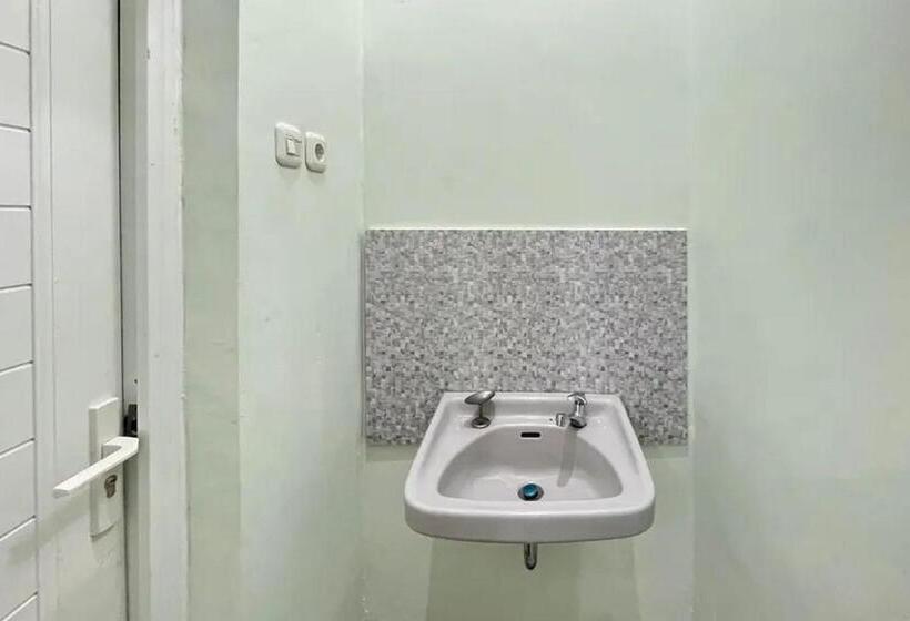 酒店 Trubus Guesthouse Syariah Magelang Mitra Reddoorz