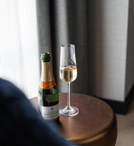 فندق Twenty Three Amsterdam Airport