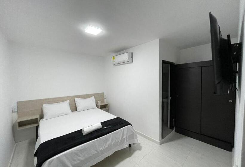 Отель Valencia Gold