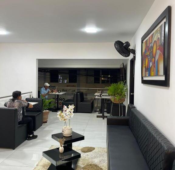 Отель Valencia Gold