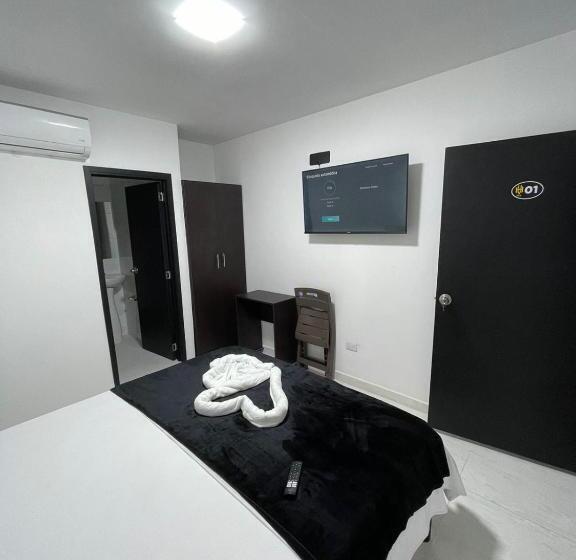 Отель Valencia Gold