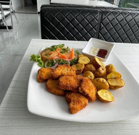 هتل Valencia Gold