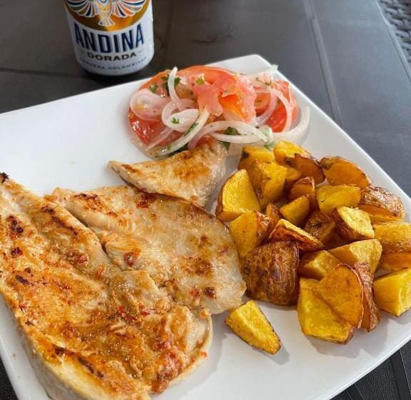 Отель Valencia Gold