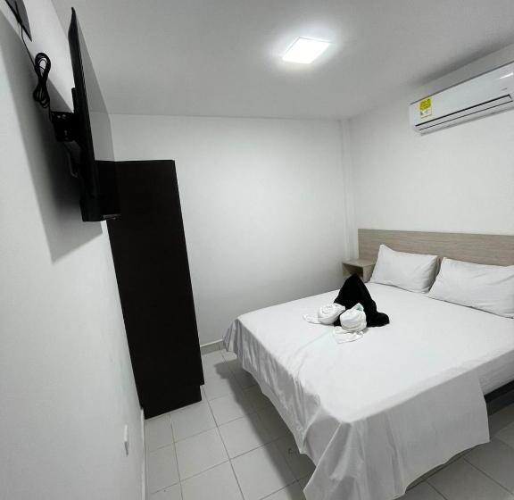 Отель Valencia Gold