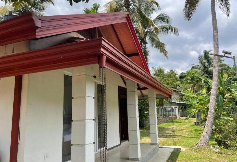 Отель Villa 28 Kadawatha