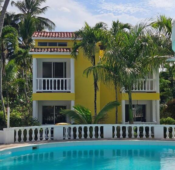 호텔 Grand Village & Kite Club