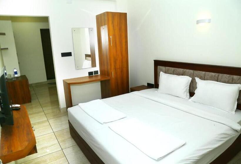 호텔 West Gate Airport Residency