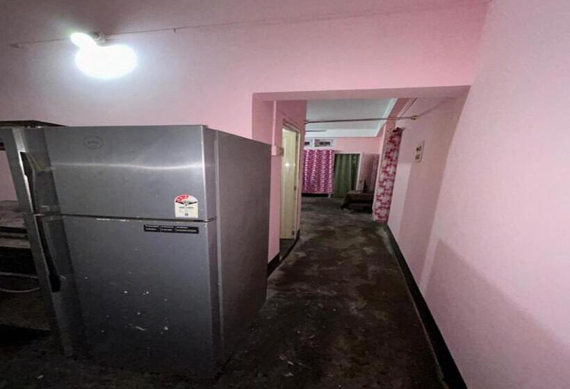 International Backpackers Hostel Guwahati