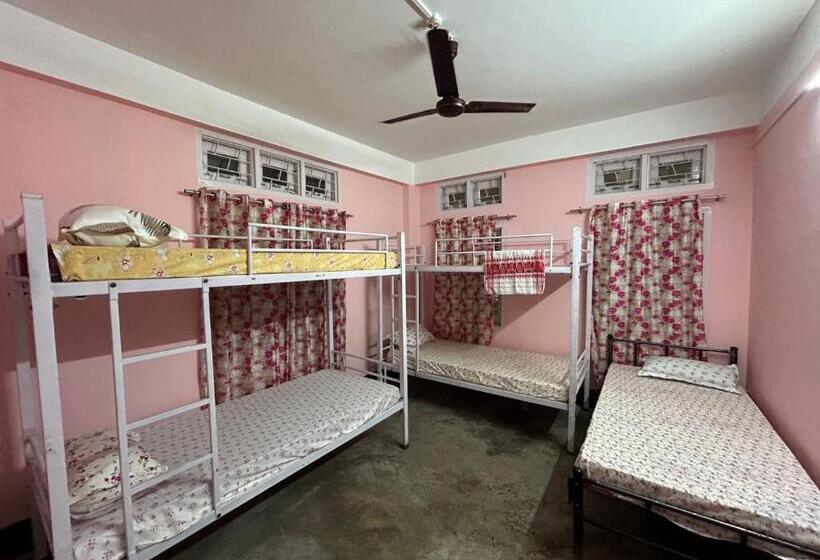 International Backpackers Hostel Guwahati