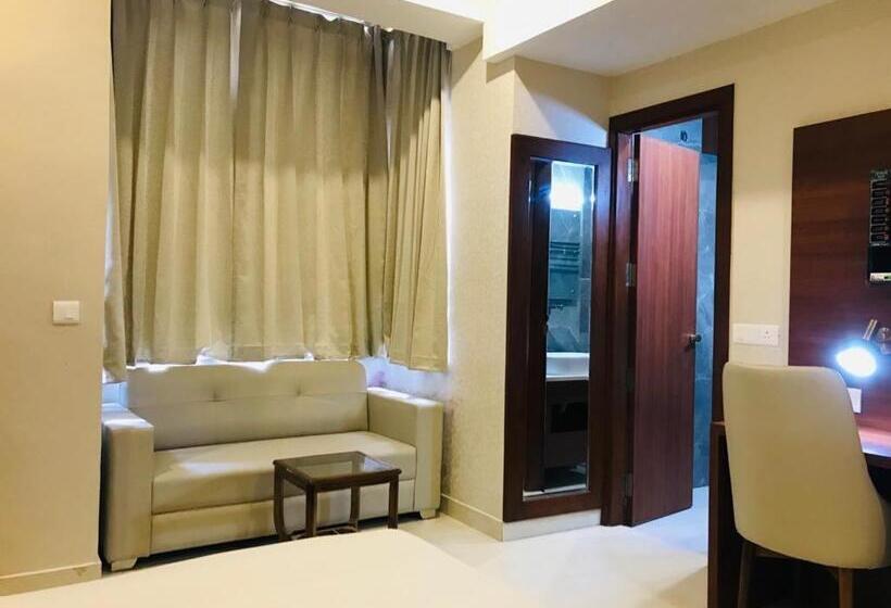 Marks Hotel & Banquet