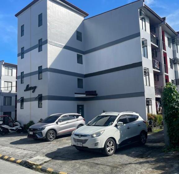 Minimalist 1br Condo Unit In Imus With Wifi And Balcony