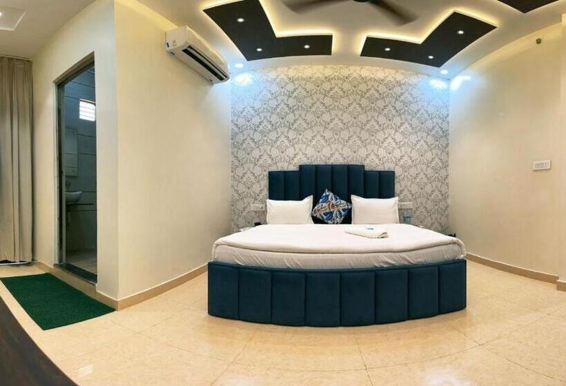 New Prince Hotel & Restaurant