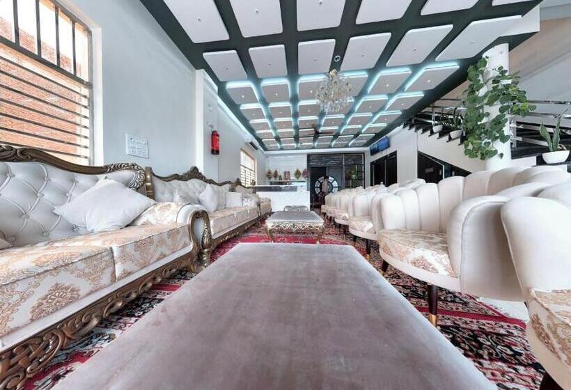 New Prince Hotel & Restaurant