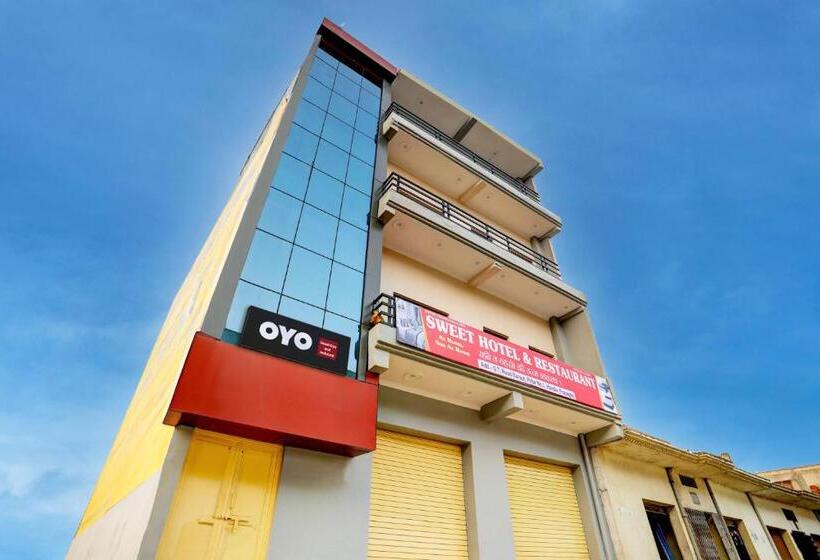 Oyo Sweet Hotel & Restaurant