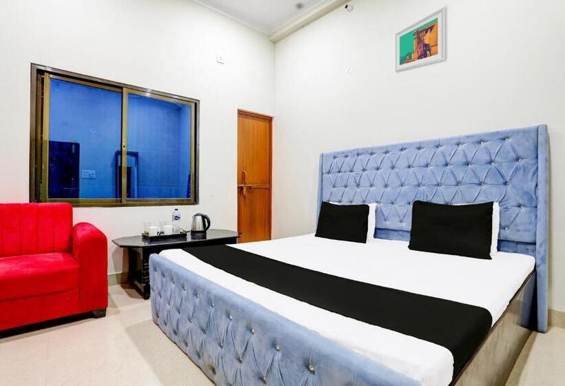 Oyo Sweet Hotel & Restaurant