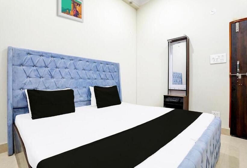 Oyo Sweet Hotel & Restaurant