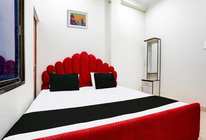 Oyo Sweet Hotel & Restaurant