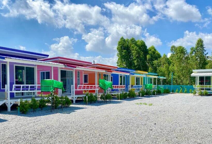 Pension (Hôtel basse catégorie) มิ่งเคียงมณีรีสอร์ท