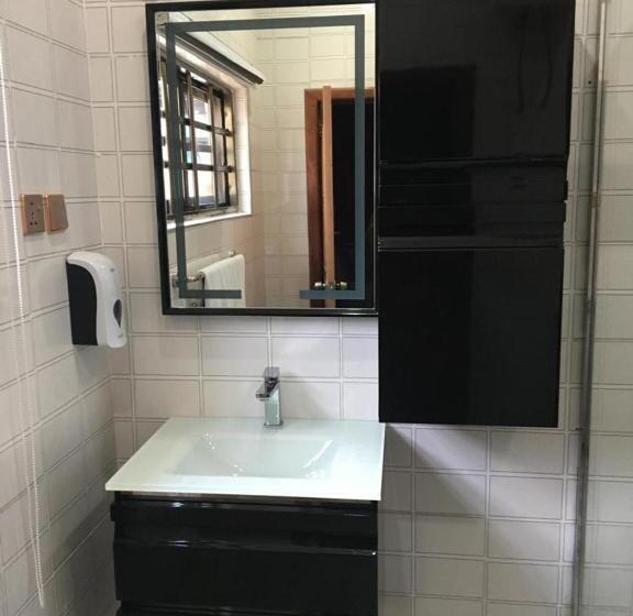 پانسیون 247 Executive Lodge