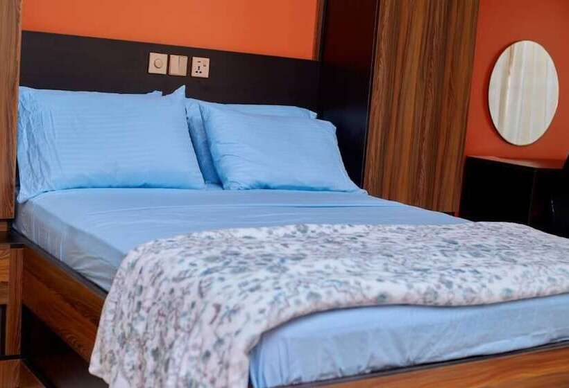 پانسیون 247 Executive Lodge