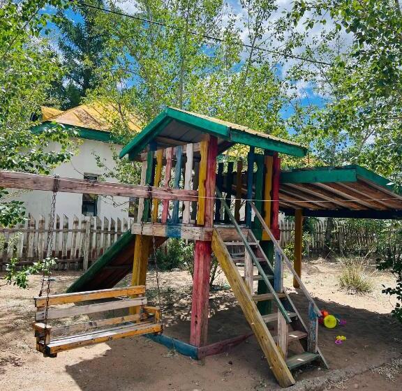 پانسیون Ayanchin Guest House