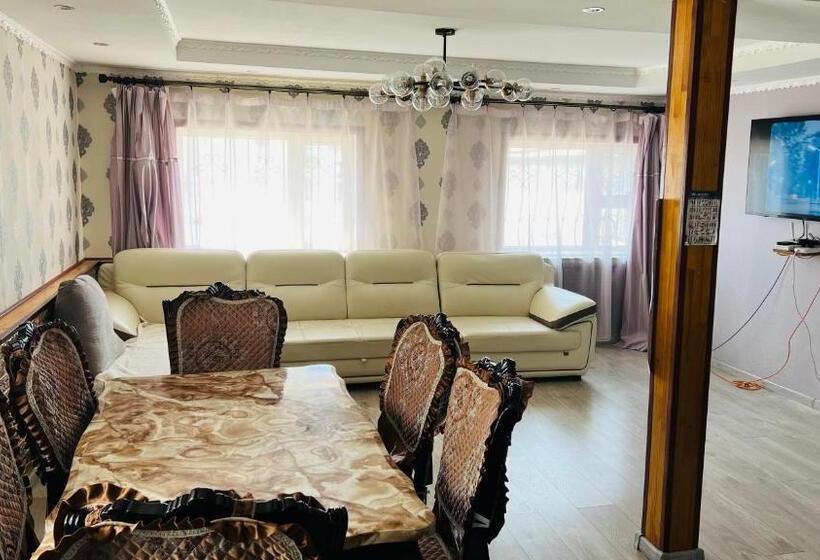 پانسیون Ayanchin Guest House