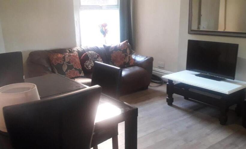 פנסיון Bright Home Guest House