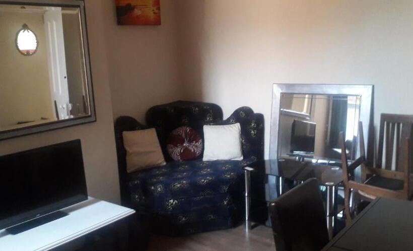 פנסיון Bright Home Guest House