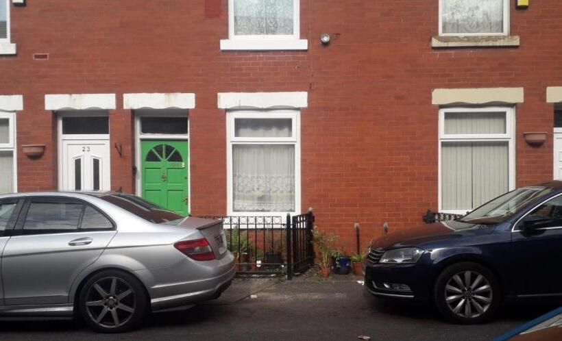 פנסיון Bright Home Guest House