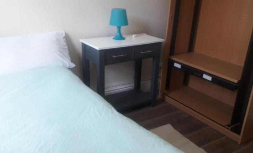 פנסיון Bright Home Guest House