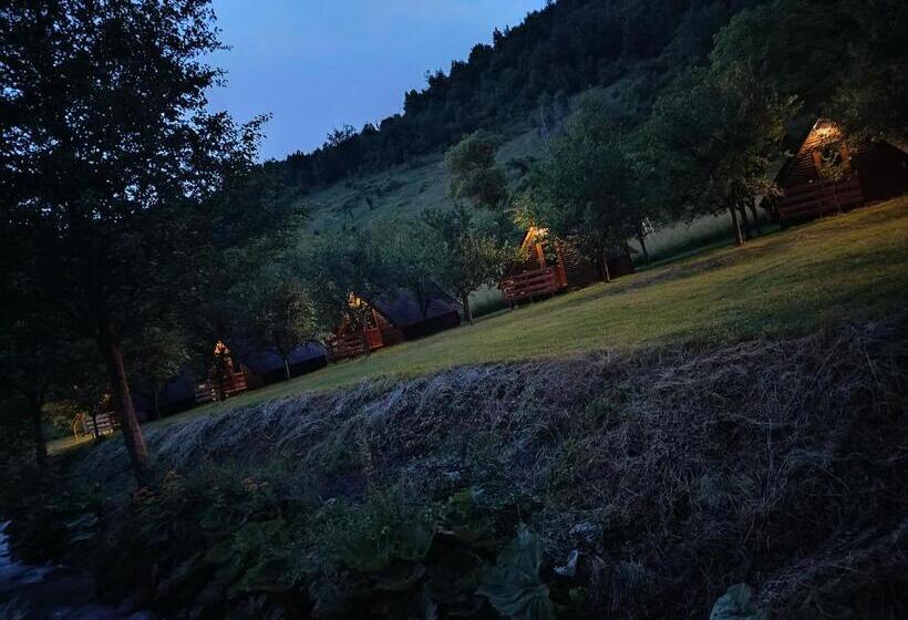 پانسیون Brvnara Pojata Bungalovi