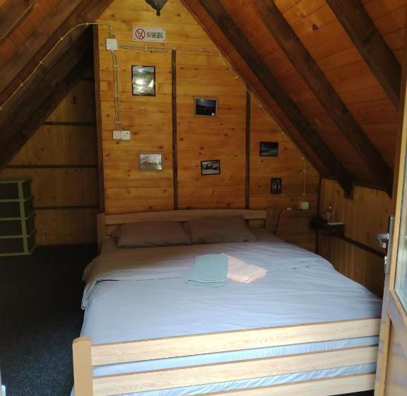 پانسیون Brvnara Pojata Bungalovi