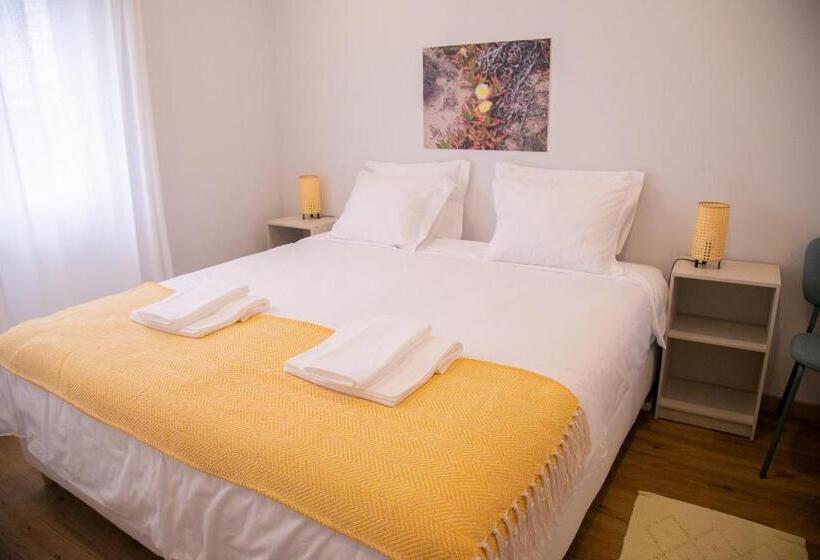 پانسیون Casa Das Flores