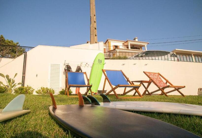 پانسیون Casa Das Flores