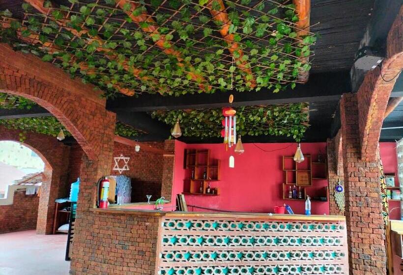 بنسيون Casa Hostal I Love Montañita