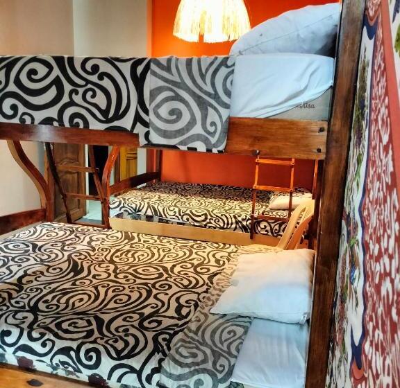 بنسيون Casa Hostal I Love Montañita