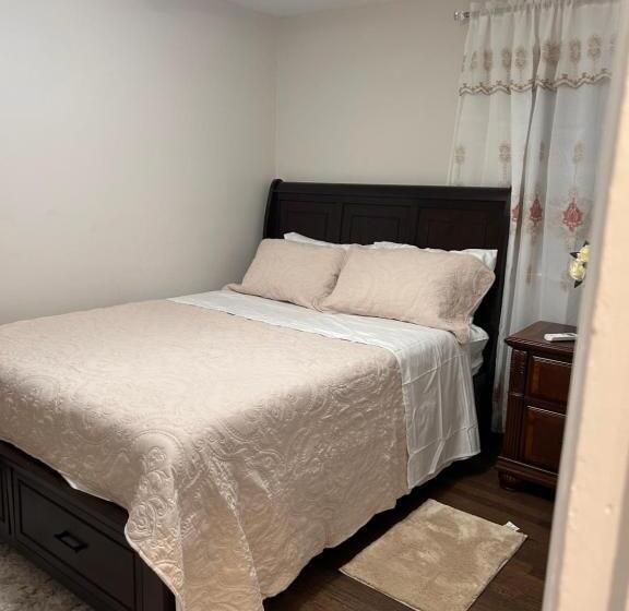 膳宿费 Cozy Multi Level House Private Level A, Irvington Nj