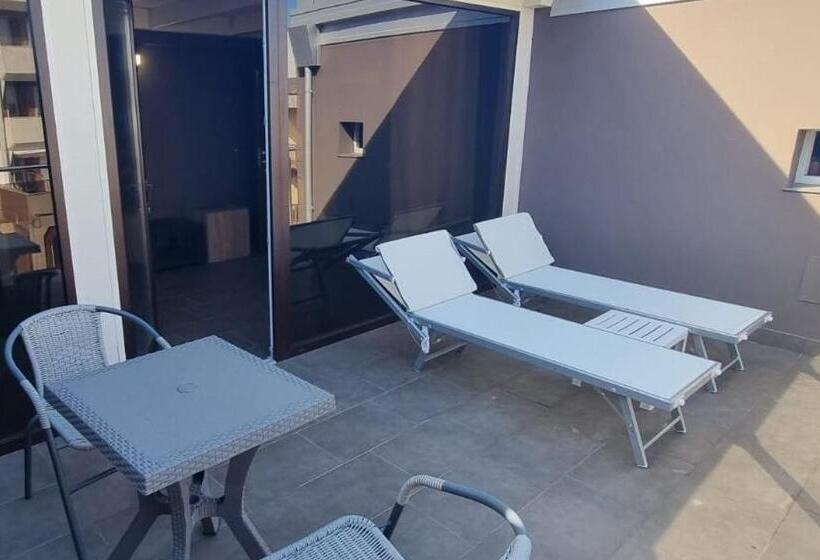 פנסיון Dimora Gyuesy Affittacamere   Mini Appartamenti