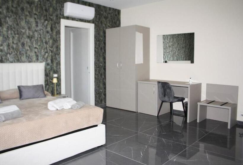 פנסיון Dimora Gyuesy Affittacamere   Mini Appartamenti