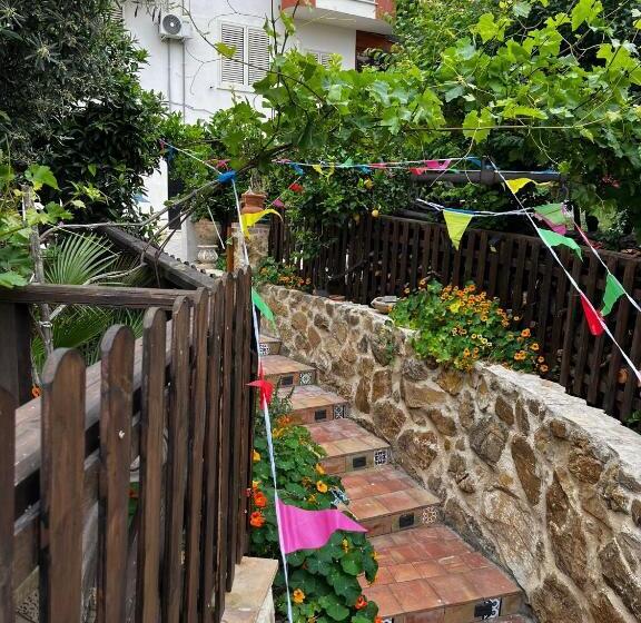 بنسيون Elsa Corime