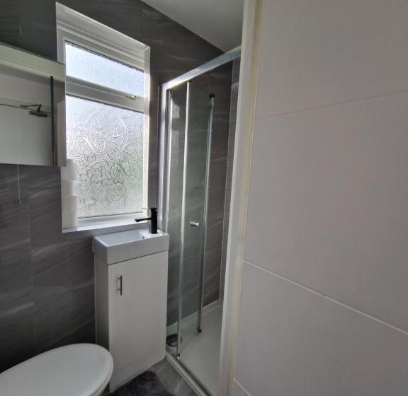 膳宿费 En Suite Mitcham