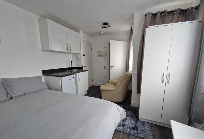 膳宿费 En Suite Mitcham