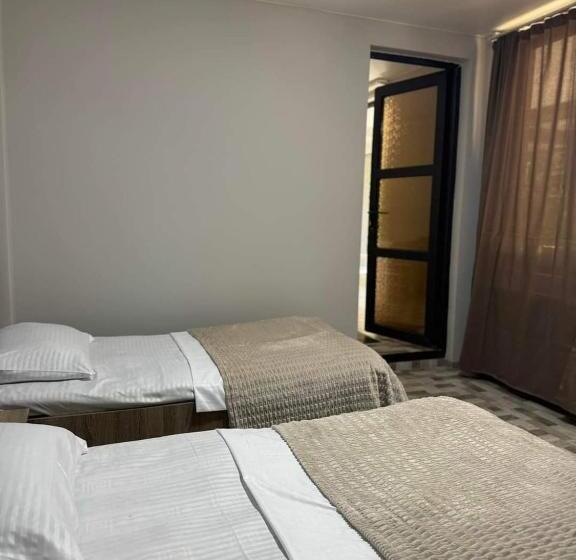 پانسیون Family Hotel 464