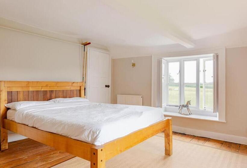 펜션 Furzen Farmhouse