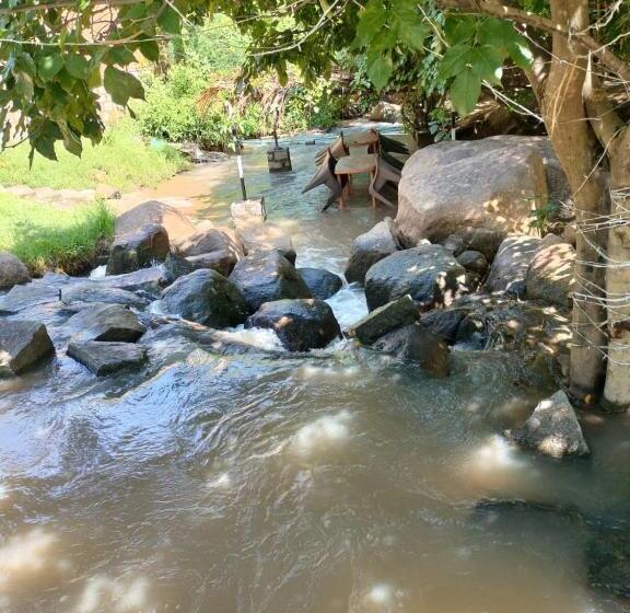 پانسیون Hidden Place In Hampi