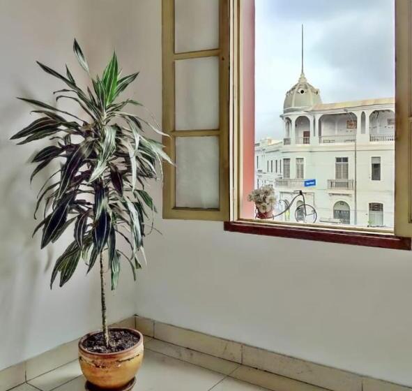 פנסיון Hostal Imperio