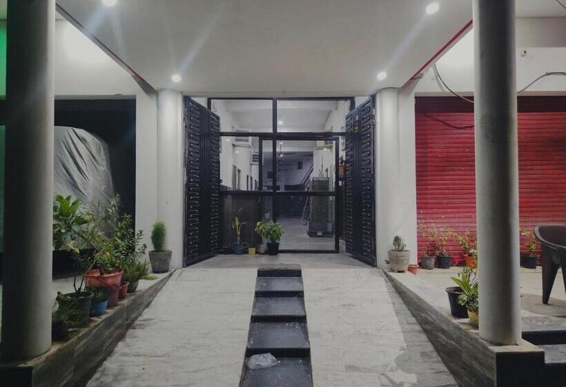 Пансион Krishna Guest House