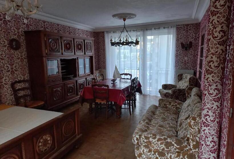 بنسيون Maison Du Port Du Goyen