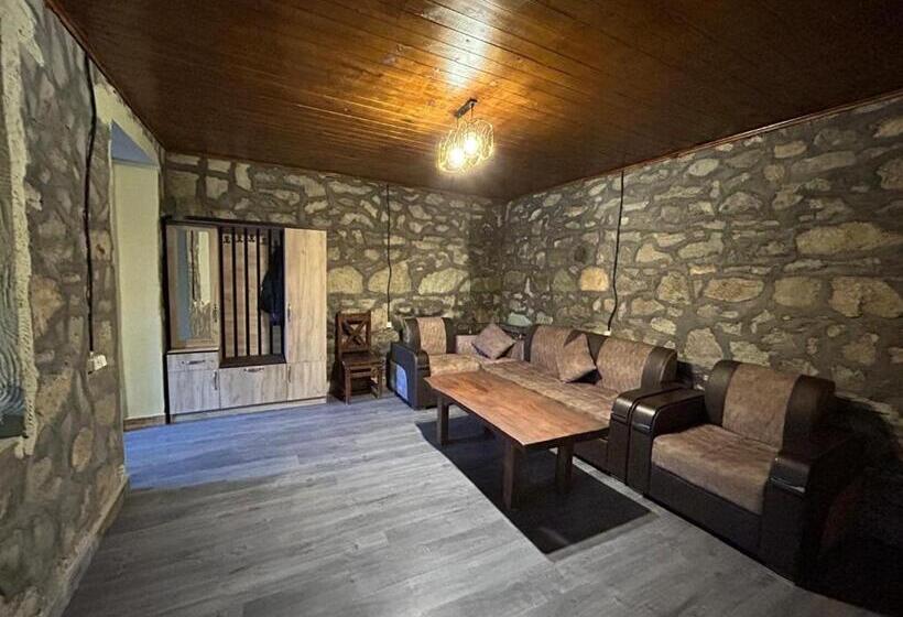 Пансион Mak Guest House